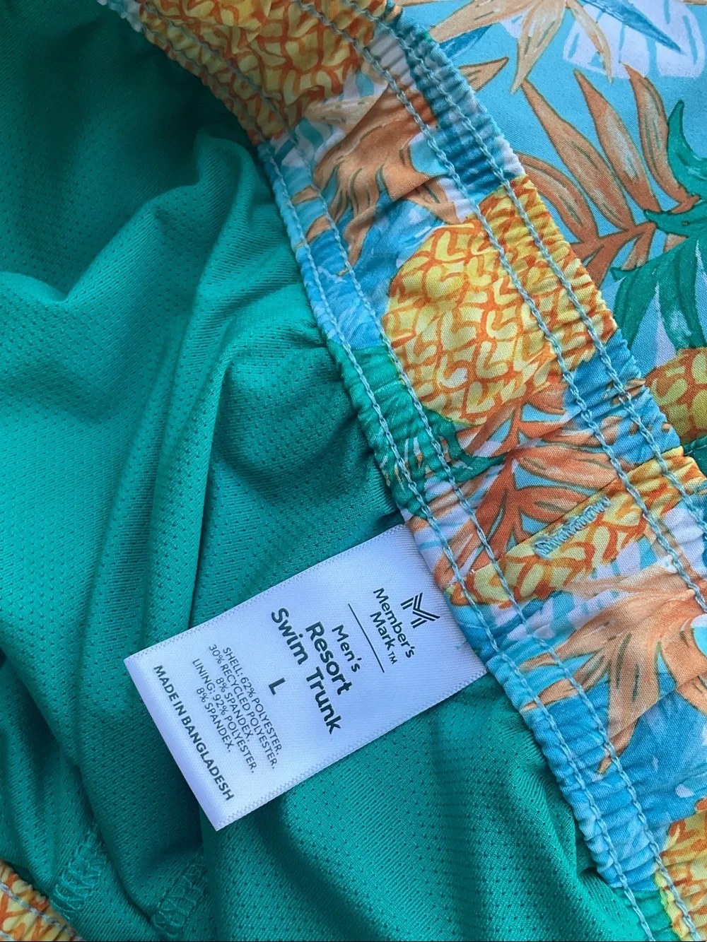 Members Mark vibrant pineapple